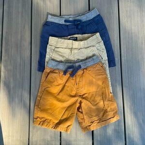 Bundle of 3 Boys Shorts Size 4/5 Chaps and Carters